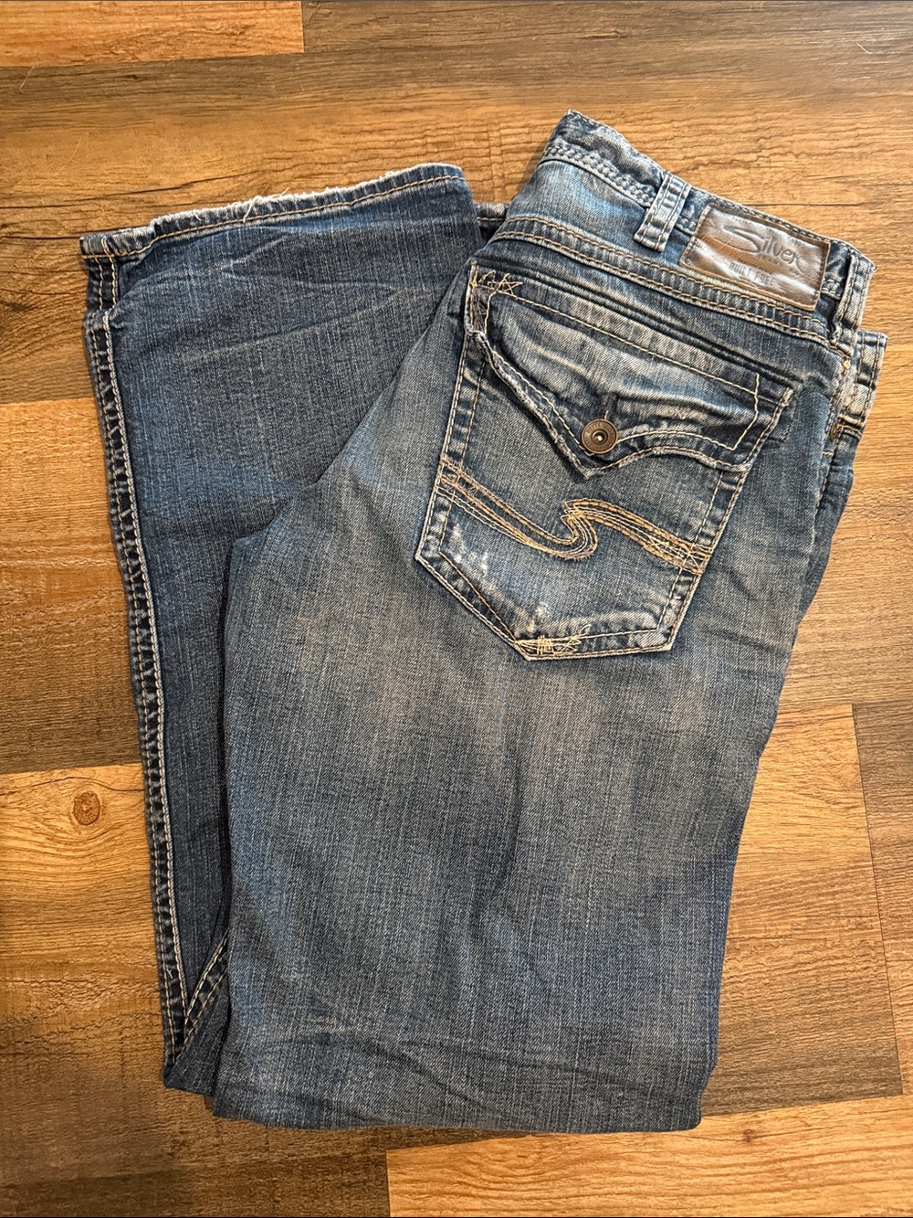 Silver Jeans Men’s Gordie Relaxed Fit Medium Blue Denim
